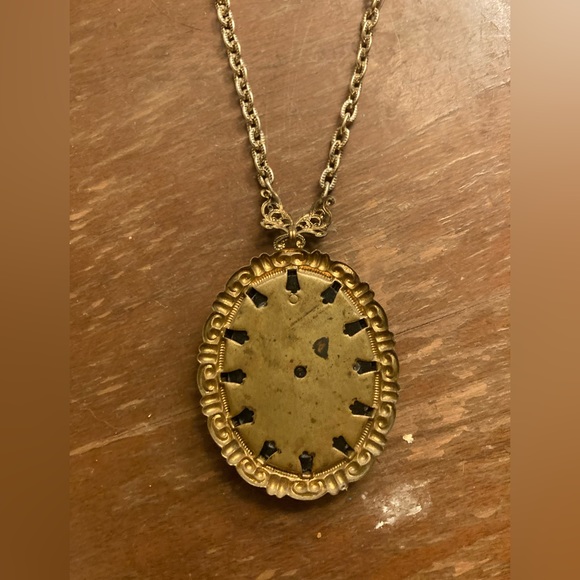 Vintage Cameo Necklace - Picture 3 of 3